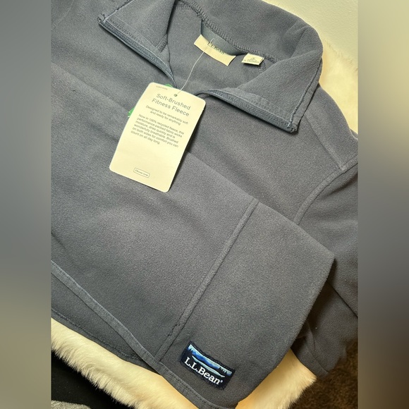 LL Bean Soft brushed fitness fleece pullover, quarter zip - Picture 5 of 5